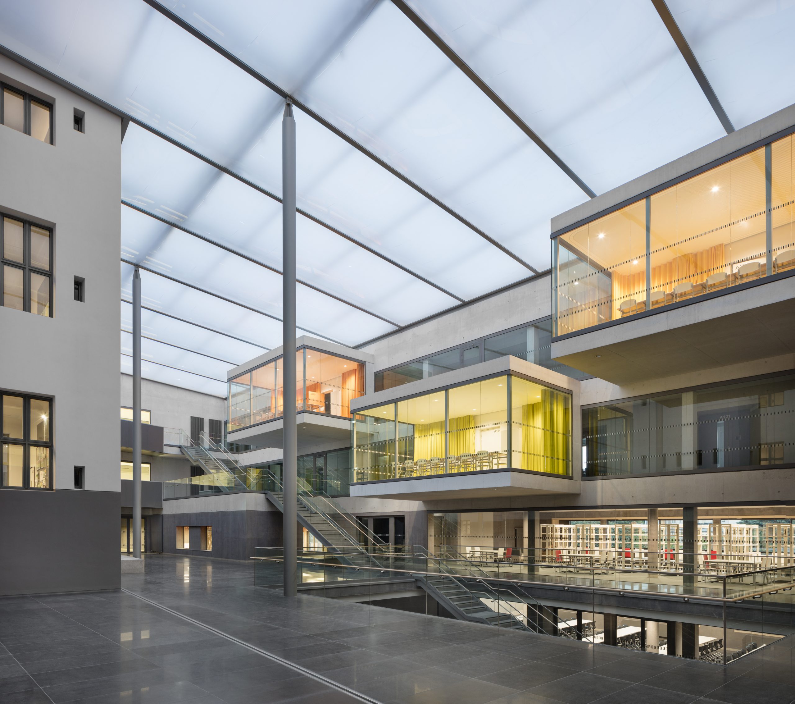 DEU, Köln 10/2019, Chestnutt Niess Architekten, Erweiterungsbau Genoveva- Gymnasium, Köln Bildtechnik: Digital-KB