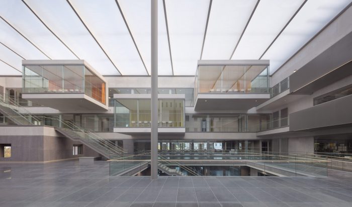 DEU, Köln 10/2019, Chestnutt Niess Architekten, Erweiterungsbau Genoveva- Gymnasium, Köln Bildtechnik: Digital-KB